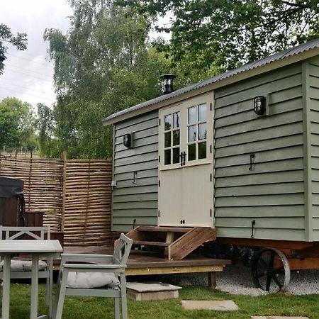 Romantic Shepherds Hut With Stunning Sunsets Hollingbourne 외부 사진
